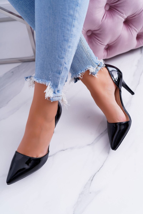 Жіночі туфлі на шпильці, чорні лаковані, з вирізом Miss Eli