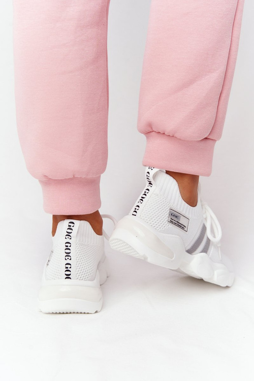 Жіноче спортивне взуття GOE HH2N4016 Білий