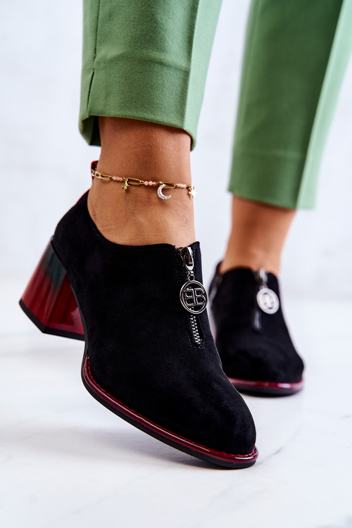 Модні замшеві туфлі на пості чорно-червоні Lorena