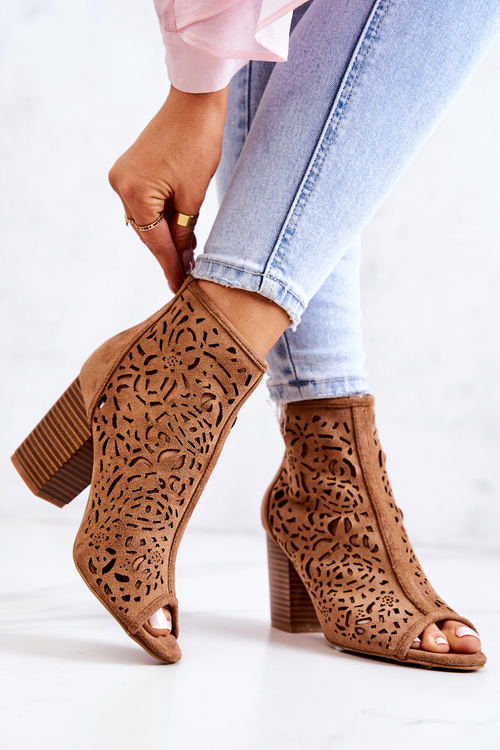 Ажурні чоботи на шпильці Camel Brittany