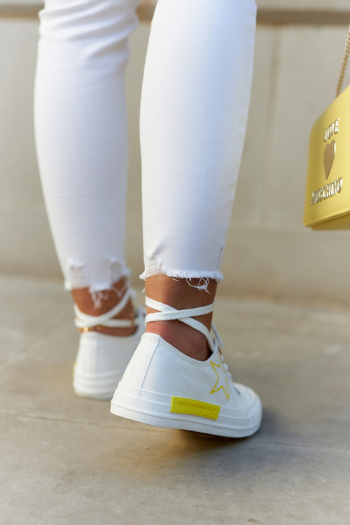 Жіночі низькі кросівки BIG STAR JJ274384 Білі