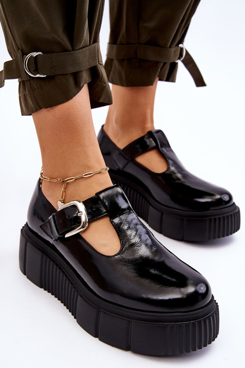 Модні лаковані туфлі на масивній платформі Black Colson