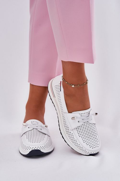 Шкіряні жіночі черевики на платформі білі Violeth