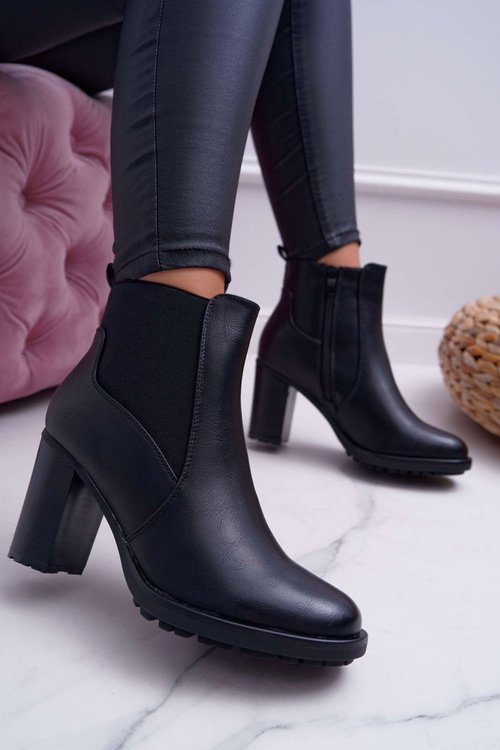 Жіночі чоботи на шпильці на блискавці чорні Beloved