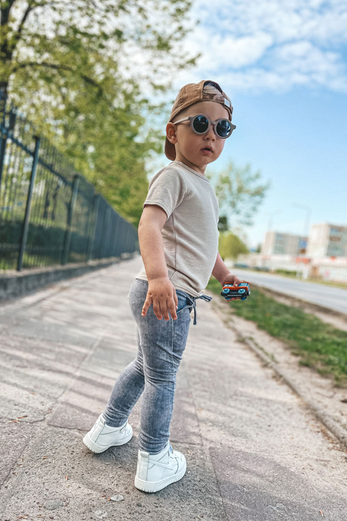 Дитячі високі кросівки білі Bartnie