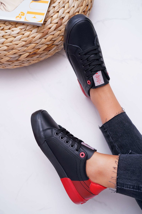 Жіночі джинсові кросівки чорні EE2R4019C