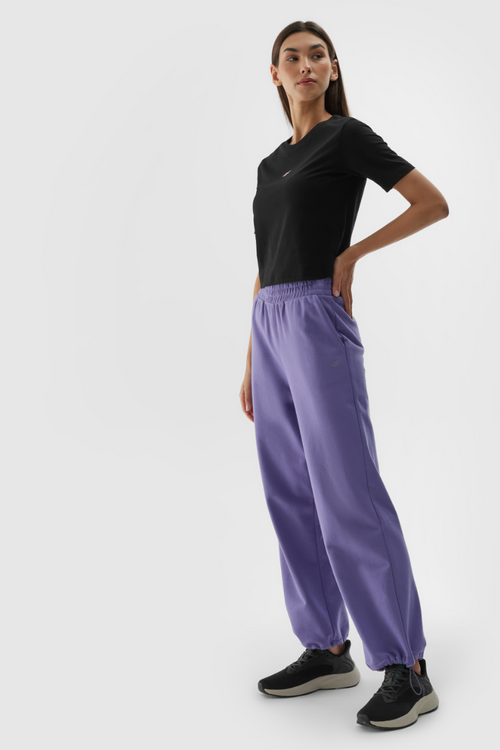 Жіноча бавовняна футболка Slim Cropped 4F чорна 4FWAW24TTSHF1701-20S