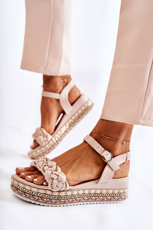 Жіночі плетені босоніжки на танкетці бежеві Chaves