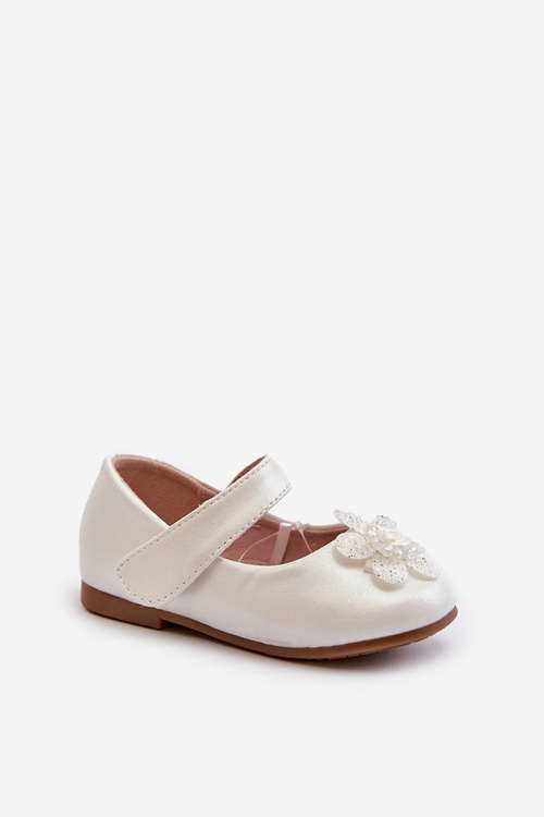 Дитячі балетки із застібкою на липучці та декором White Serinde