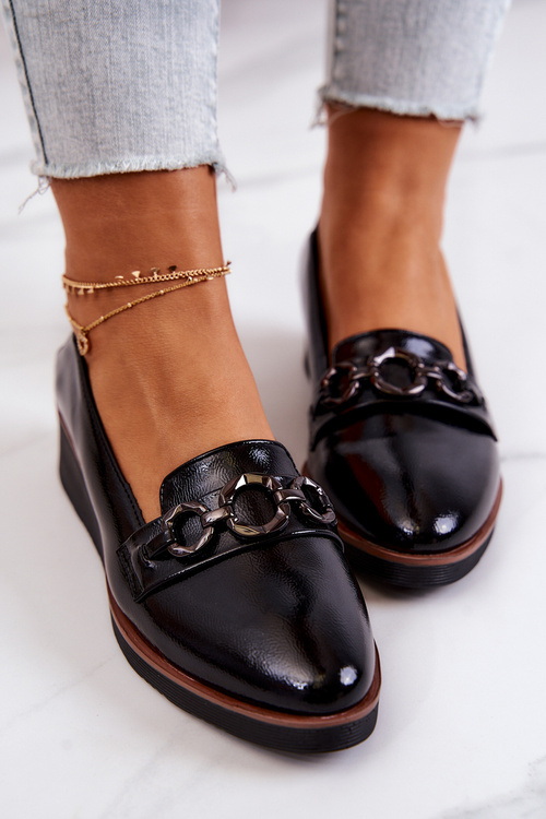 Лаковані туфлі на танкетці Black Melodies