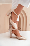 Каблуки з лакованої еко шкіри Emindria бежевого кольору