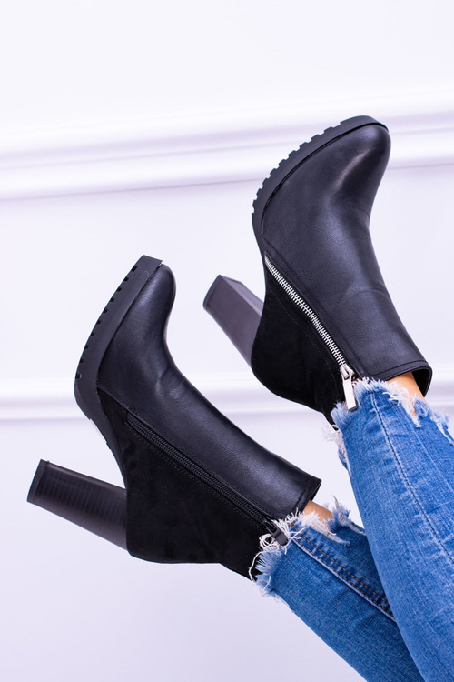 Чорні черевики на шпильці Ortega