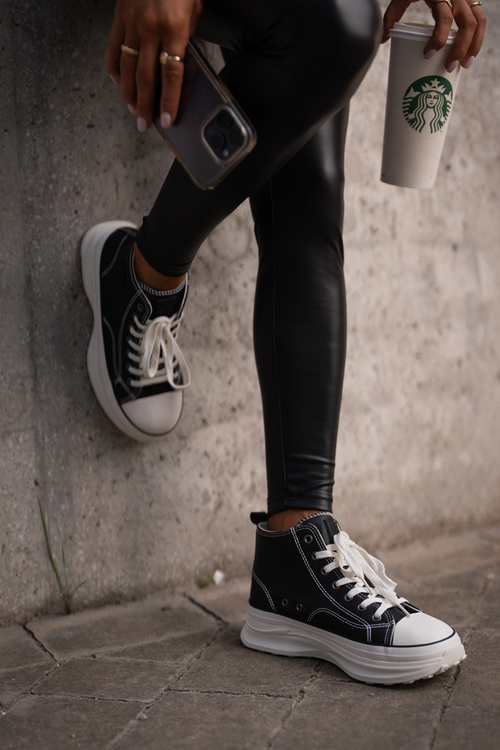 Теплі жіночі кросівки на платформі з еко шкіри Big Star OO274068 Рожеві