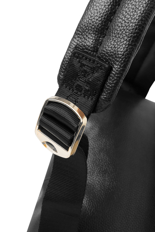 Жіночий маленький рюкзак NOBO NBAG-R3013-C020 Чорний