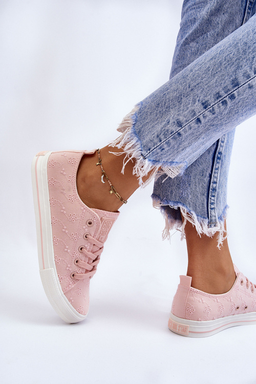 Жіночі кросівки з вишивкою Big Star LL274224 Рожеві