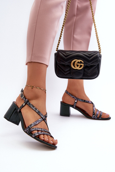 Шкіряні босоніжки на низькому каблуці Maciejka 06653-09 темно-зелені