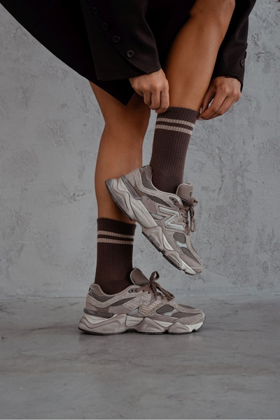 Жіночі Носки Дві Тонкі Смужки Коричневі