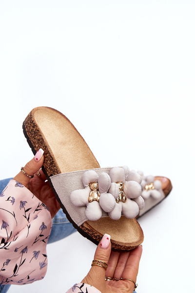 Жіночі сірі босоніжки з прикрасами Bunlia