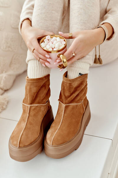 Шкіряні жіночі чоботи на масивній підошві Camel Zazoo 3424