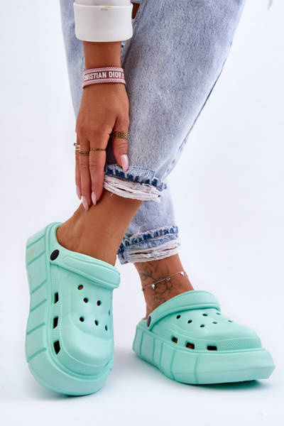 Жіноча поролонова платформа Crocs Mint Beckett