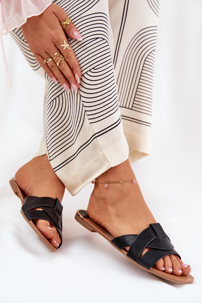 Плоскі Жіночі Сандалі З Переплетеними Ремінцями Чорні Selaenor