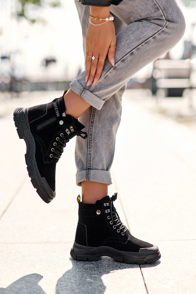 Жіночі ботильйони зі шнурівкою на підкладці зі штучної замші чорні Jailina