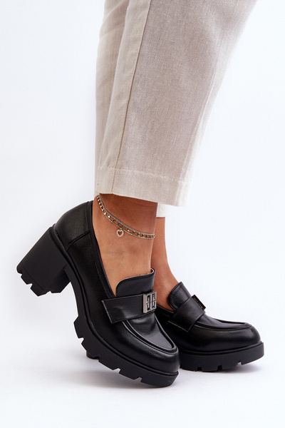 Туфлі жіночі на масивному каблуці з орнаментом Black Ranunca