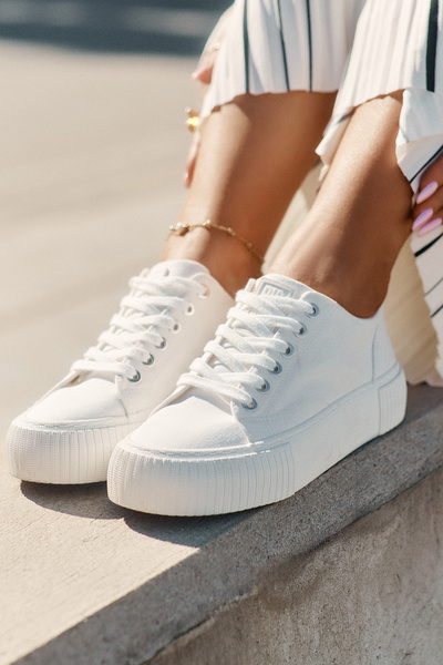 Тканинні Жіночі Кросівки Big Star RR274405 Білі