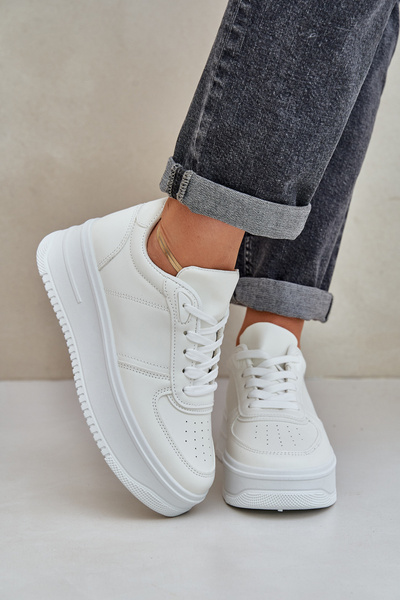 Жіночі кросівки на платформі з декоративною шнурівкою білого кольору Mistra