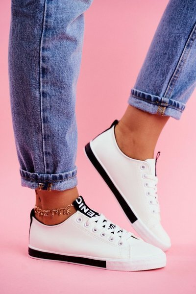 Жіночі кросівки Classic Black Ville