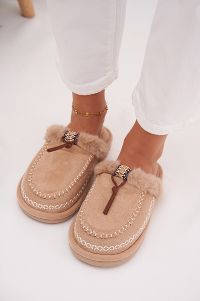 Жіночі тапочки з хутром і вишивкою Бежеві Perivelle