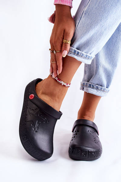 Жіночі світлі тапочки Big Star II275001 Чорні