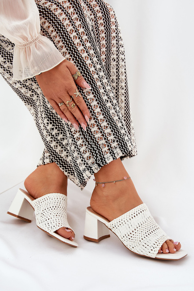 Жіночі Сандалі З Плетінням На Каблуці Білі Ciariloria