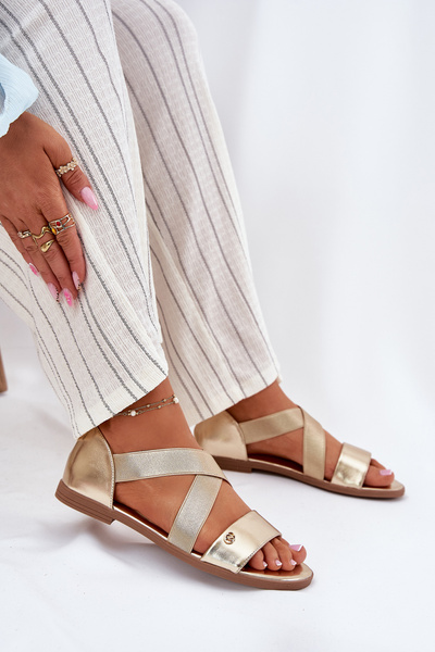 Жіночі плоскі сандалі з еластичними ремінцями золоті Marinea