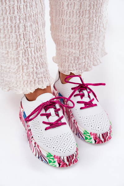 Жіночі Шкіряні Кросівки На Візерунковій Платформі Vinceza 88017 Білі