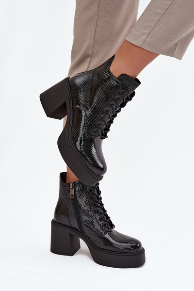 Лаковані шкіряні жіночі ботильйони на платформі та каблуці Vinceza 66817 чорні