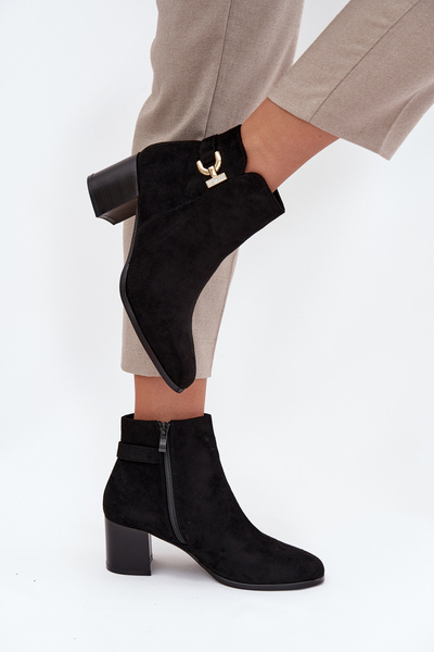 Теплі жіночі чоботи на підборах із золотим деталлю чорні Renora