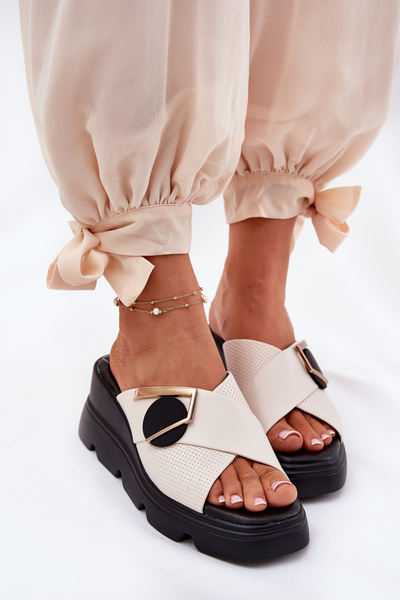 Елегантні Жіночі Замшеві Сандалі На Підплаті З Декором Бежеві Artiker 56C1585