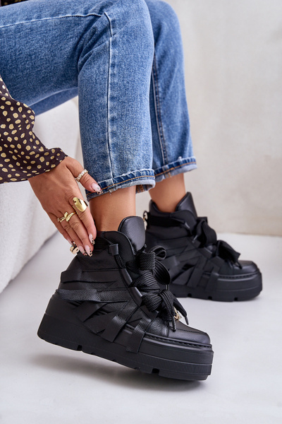 Шкіряні жіночі кросівки на масивній платформі CheBello 4561 Чорні